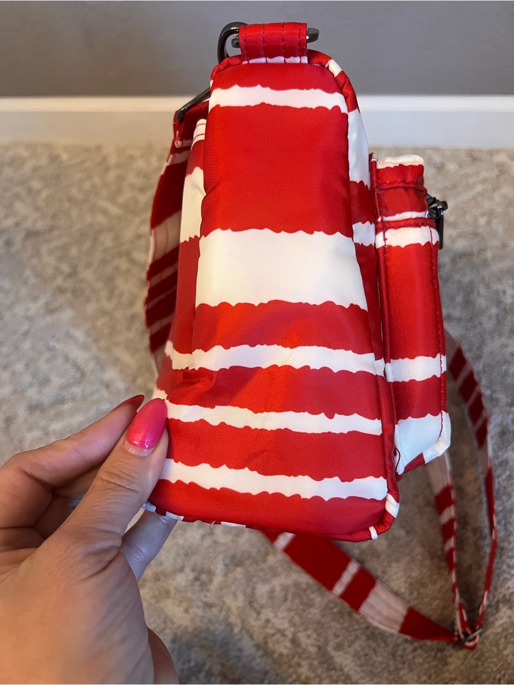 Lug Stretch LS Crossbody Bag Red White Stripe NWOT RFID Organizer Purse - Picture 13 of 16